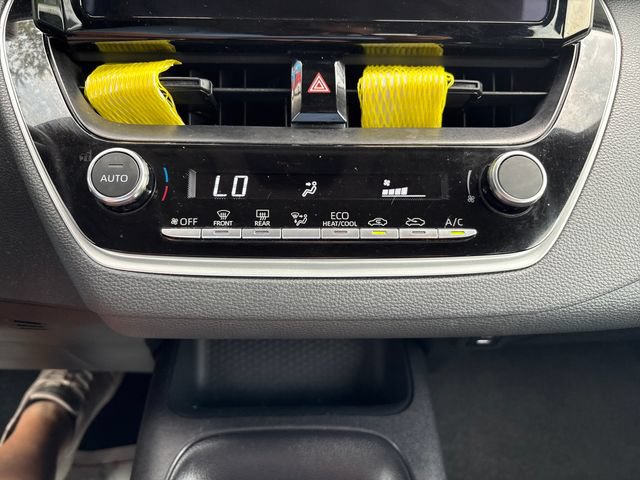 Used 2025 Toyota Corolla LE FWD image 16