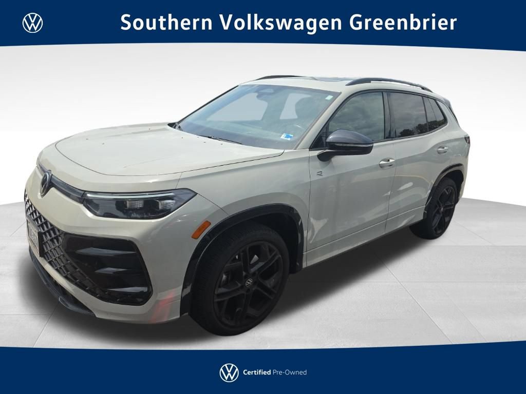 Used 2025 Volkswagen Tiguan SE R-Line