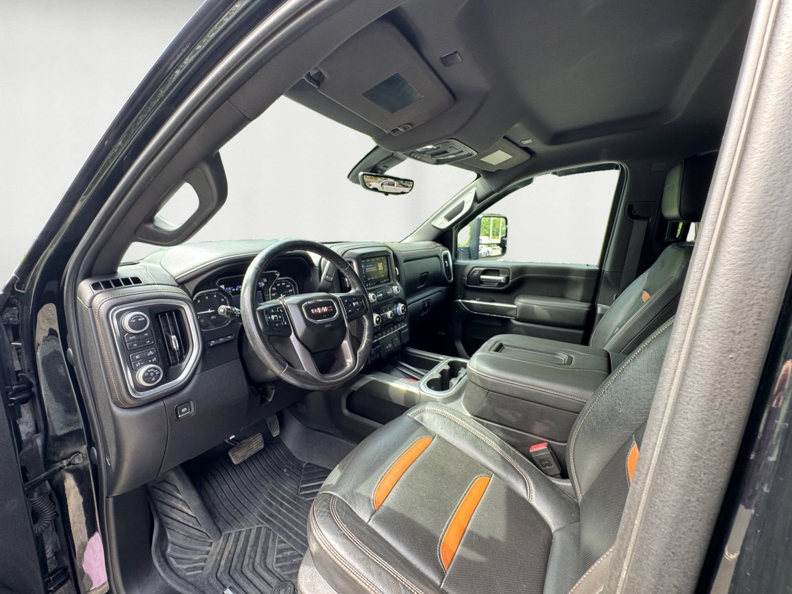 Used 2020 GMC Sierra 2500 AT4 w/ AT4 Premium Package AWD/4WD image 11