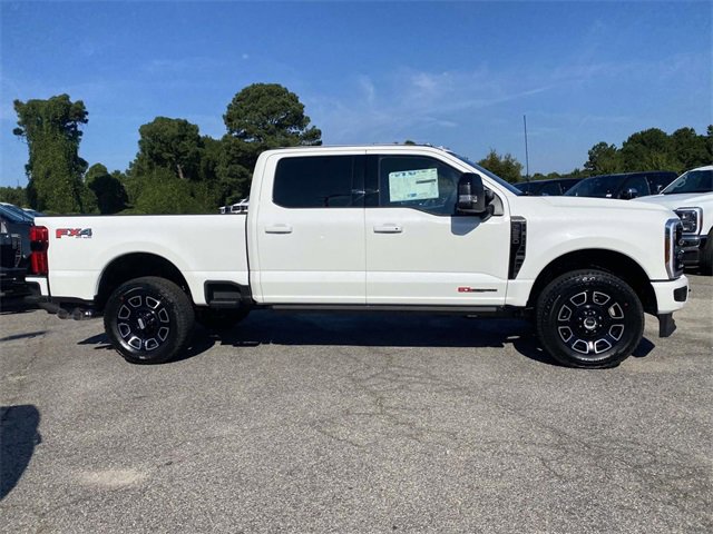 New 2026 Ford F250 4x4 Crew Cab Super Duty image 2
