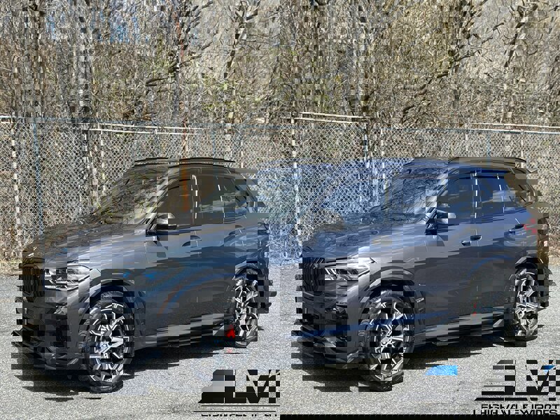 Used 2020 BMW X5 xDrive40i w/ M Sport Package image 4