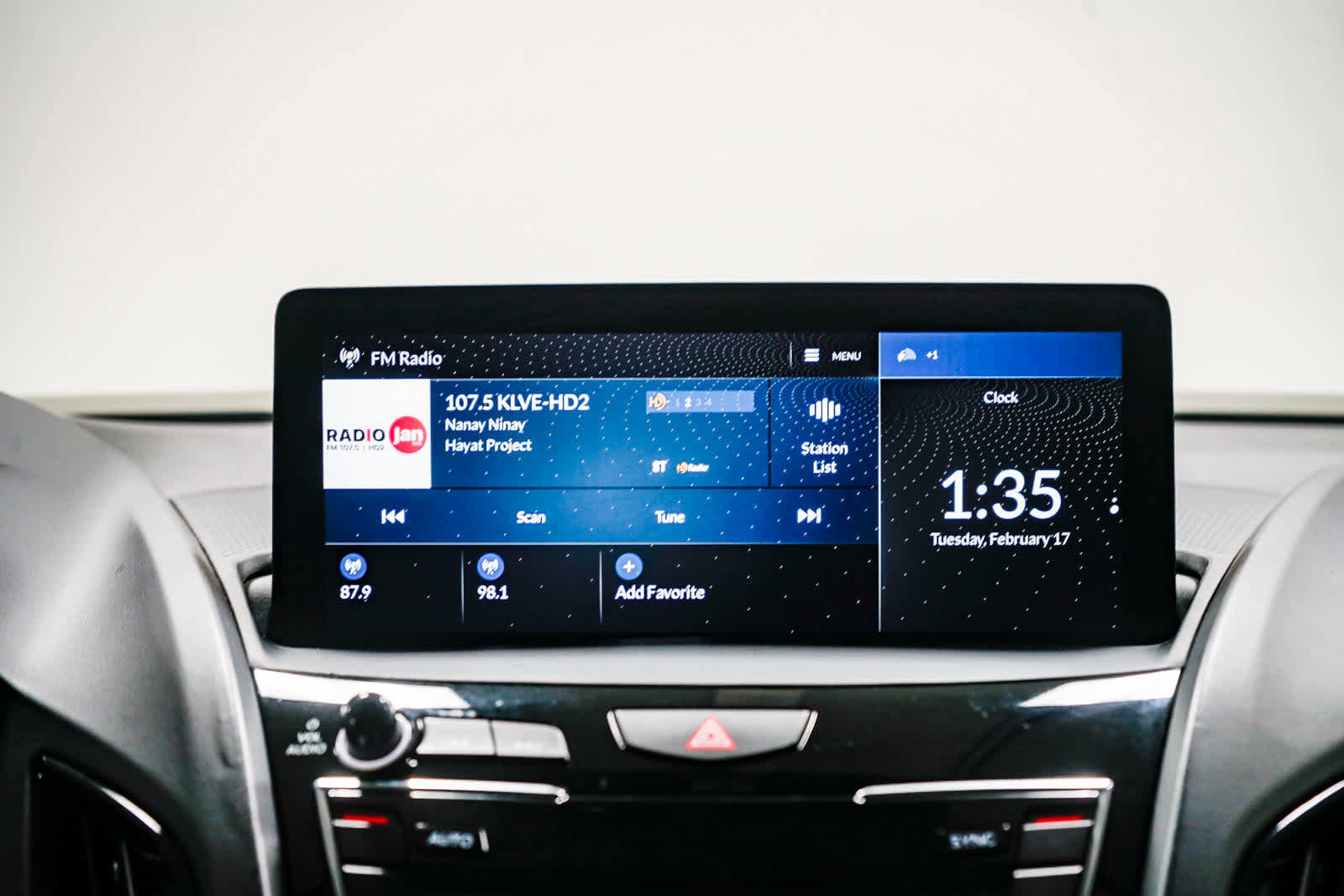 Used 2023 Acura RDX FWD image 16