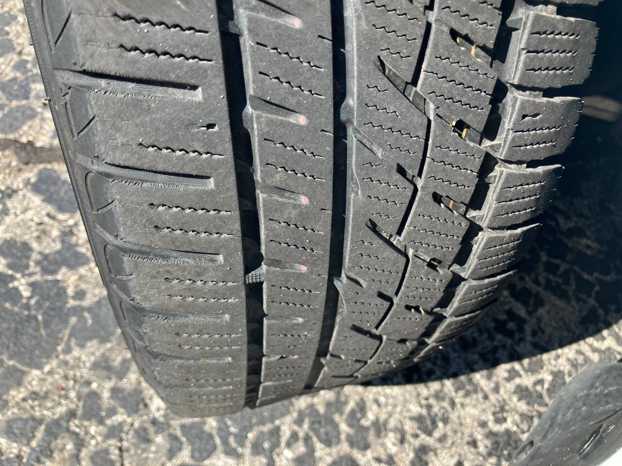 Used 2018 Ford Focus SE w/ SE Appearance Package image 22