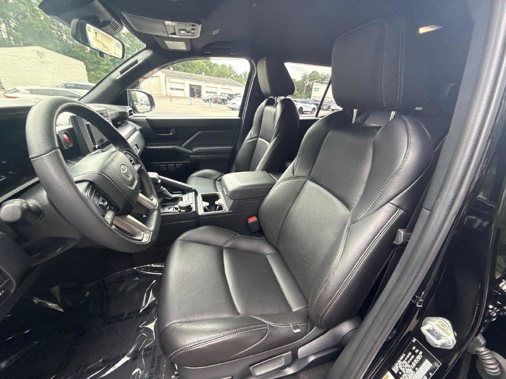 Used 2025 Toyota 4Runner TRD Off-Road AWD/4WD image 10