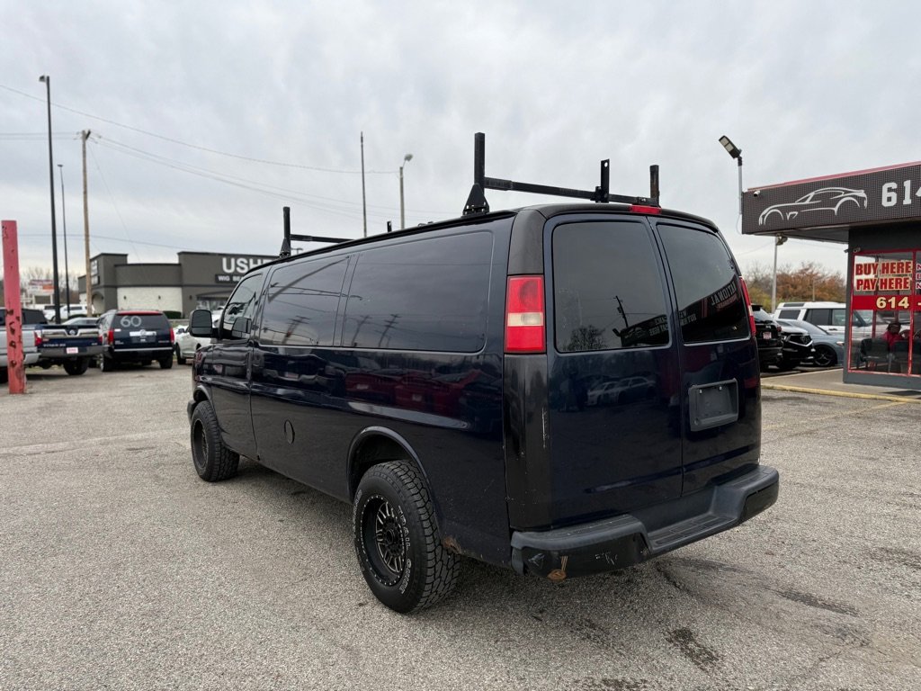 Used 2011 GMC Savana 2500 image 4