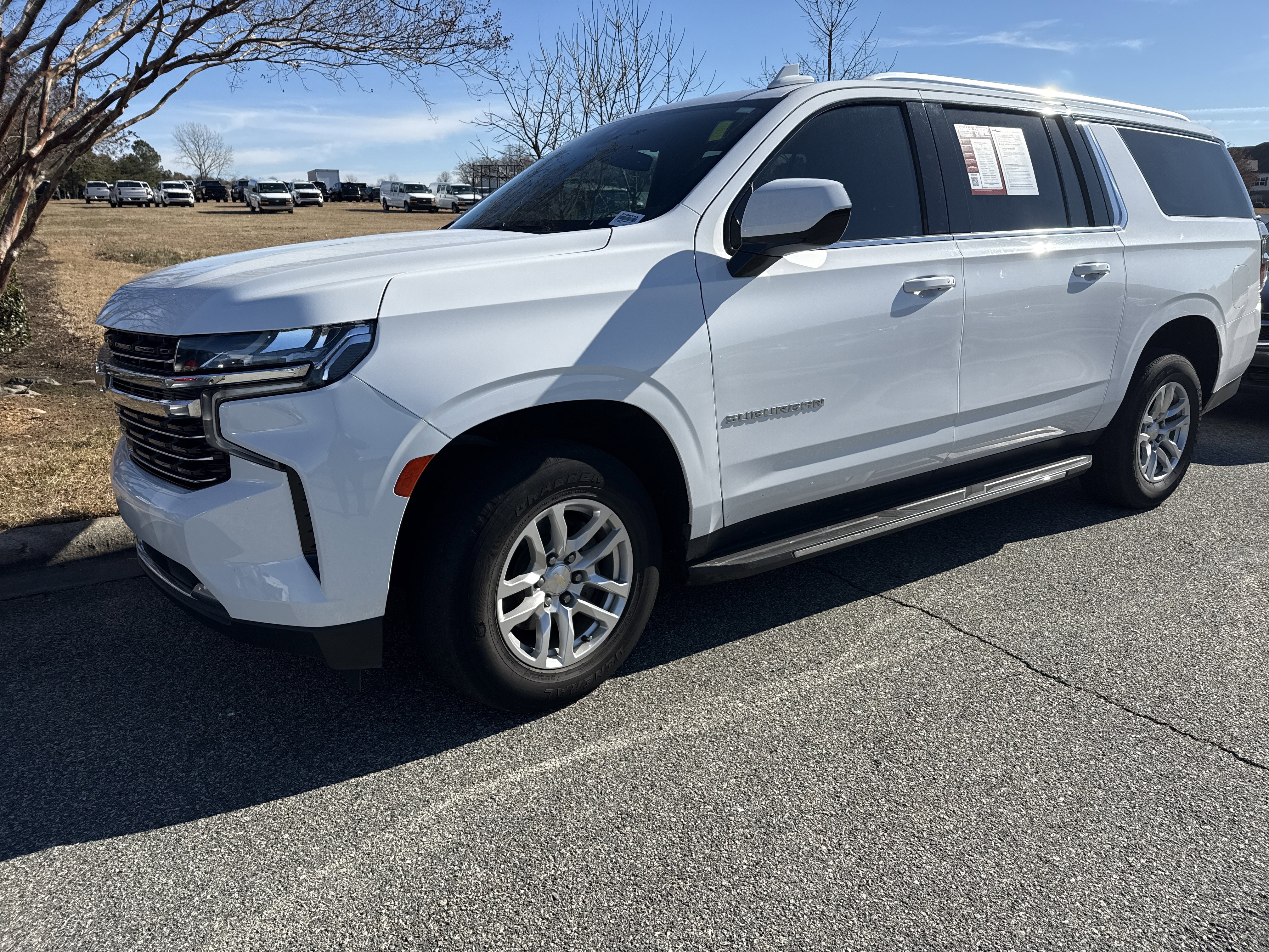 Used 2021 Chevrolet Suburban LT image 5