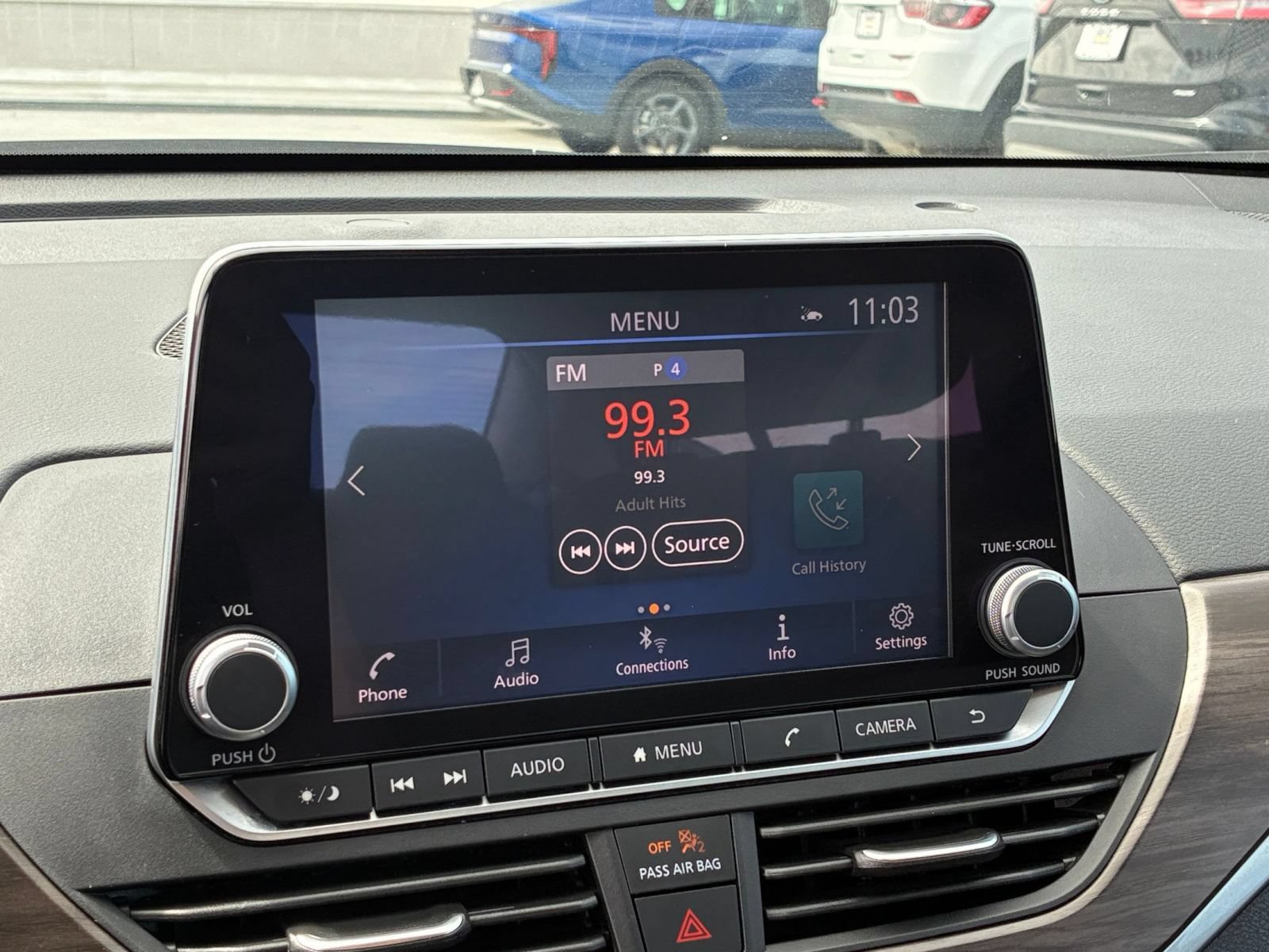 Used 2025 Nissan Altima 2.5 SV FWD image 19