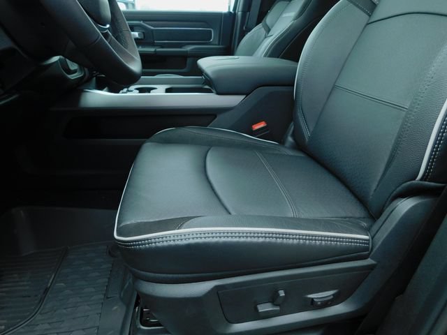 New 2026 RAM 3500 Laramie AWD/4WD image 9