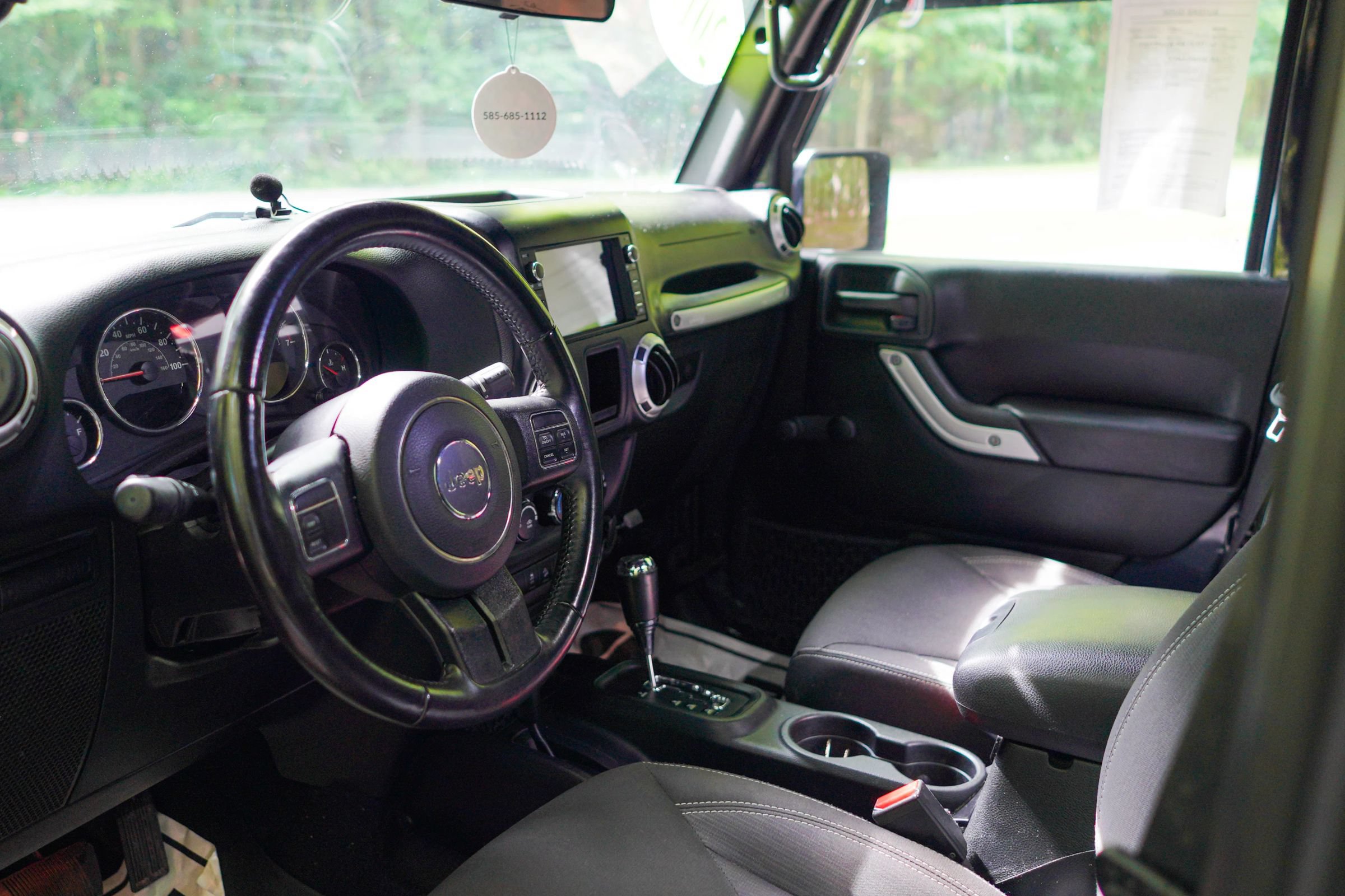 Used 2017 Jeep Wrangler Rubicon AWD/4WD image 15
