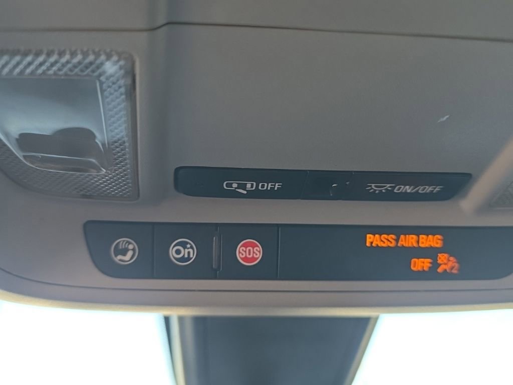 Used 2021 Chevrolet Malibu RS FWD image 23