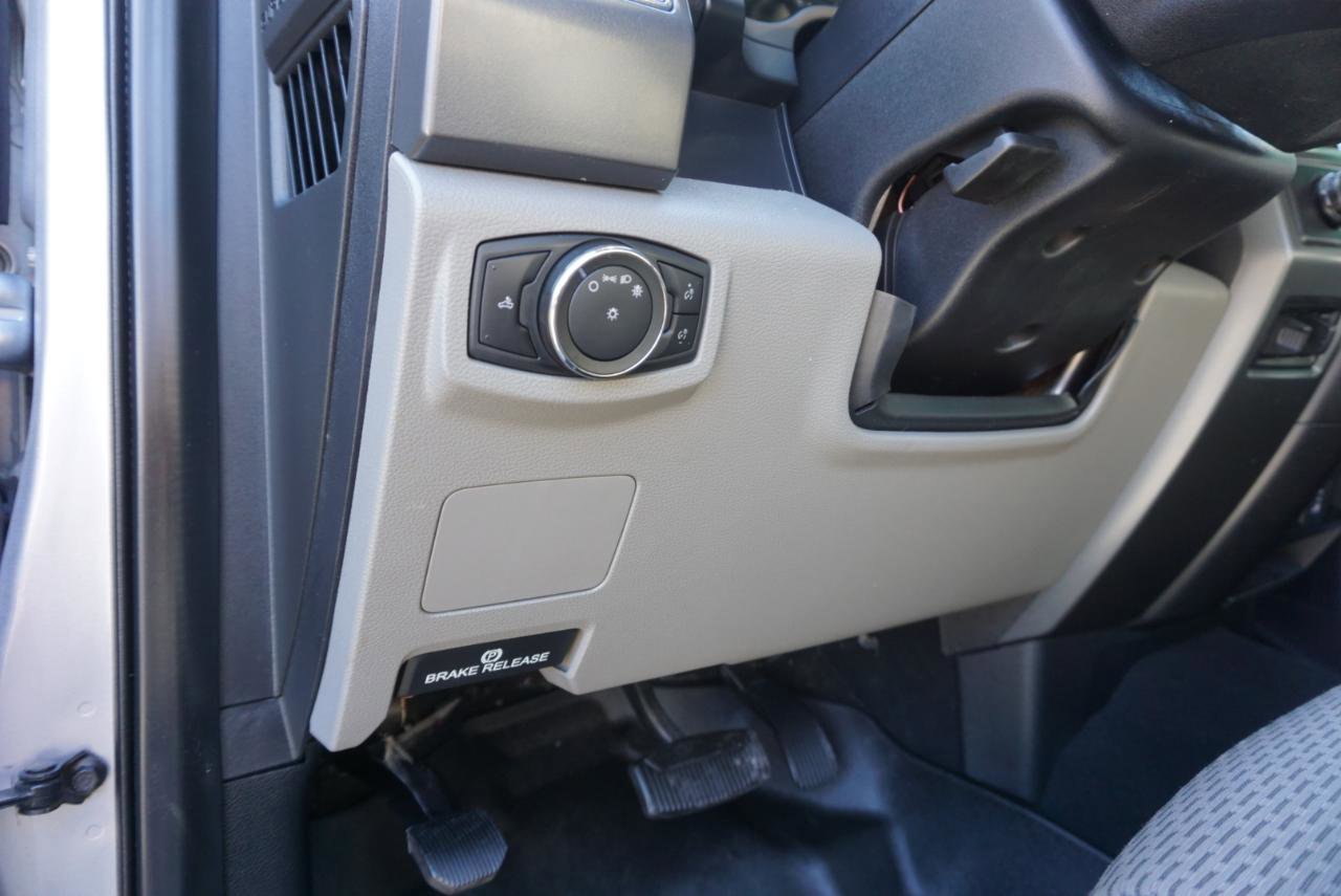 Used 2020 Ford F250 XLT w/ Snow Plow Prep Package image 12