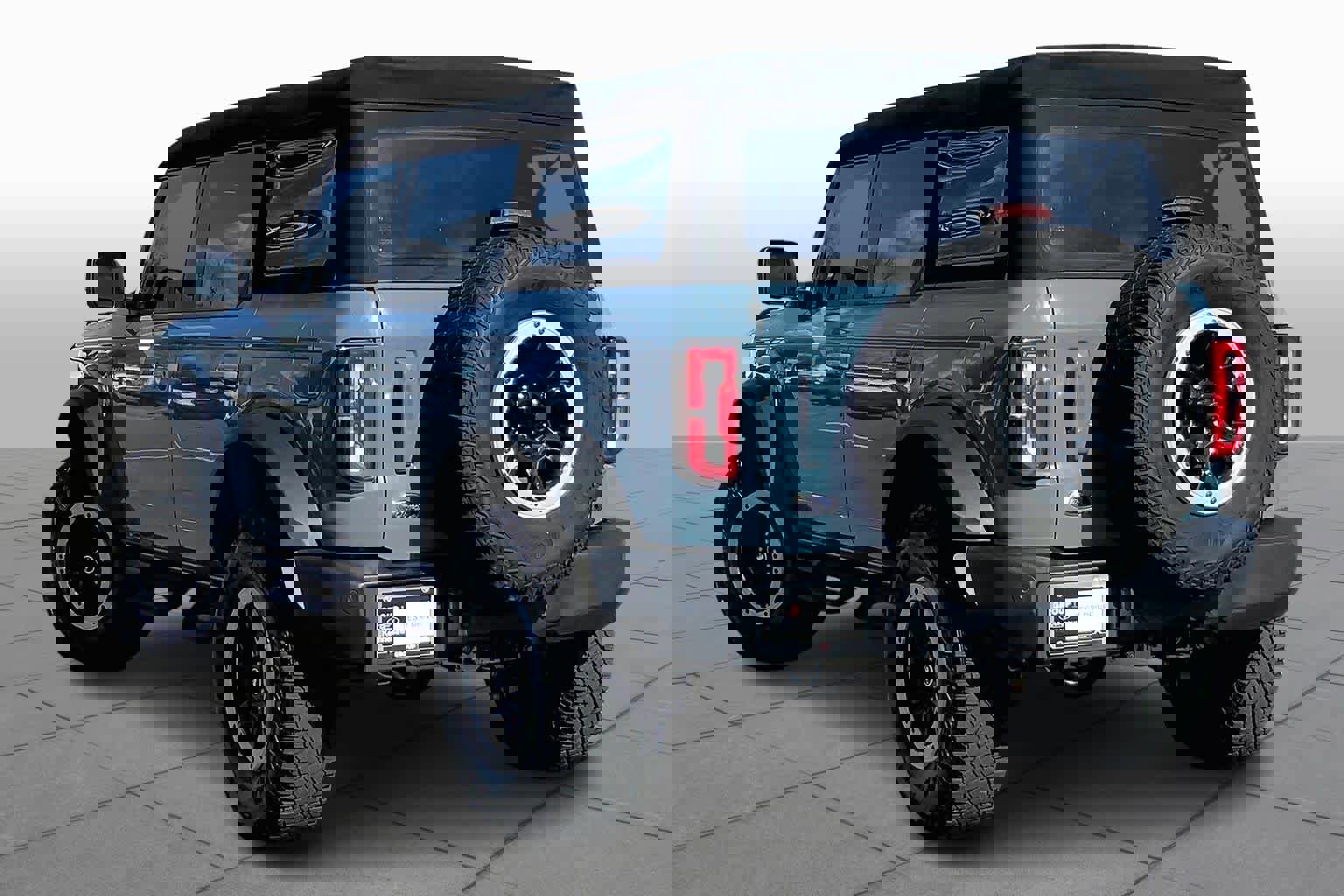 Used 2023 Ford Bronco Outer Banks w/ Sasquatch Package image 12