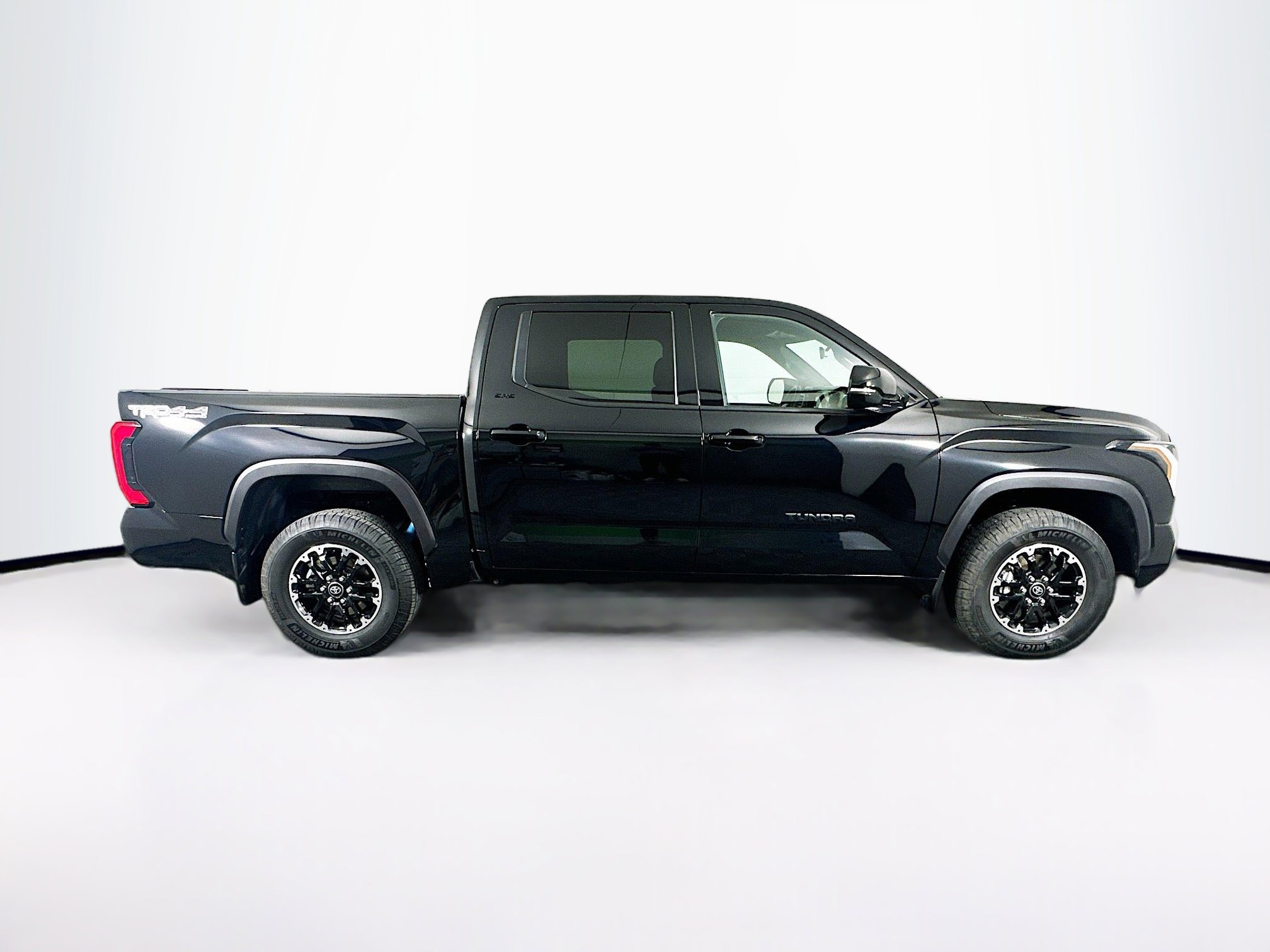 Used 2025 Toyota Tundra SR5 w/ TRD Off-Road Package image 10