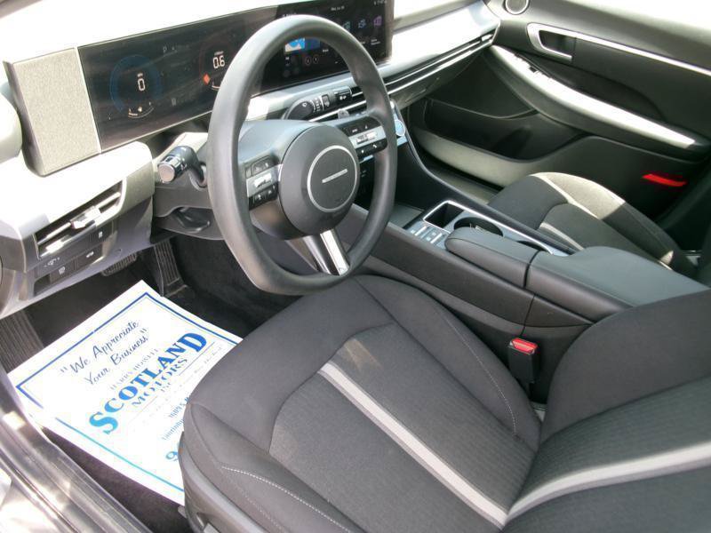 Used 2025 Hyundai Sonata SEL FWD image 12