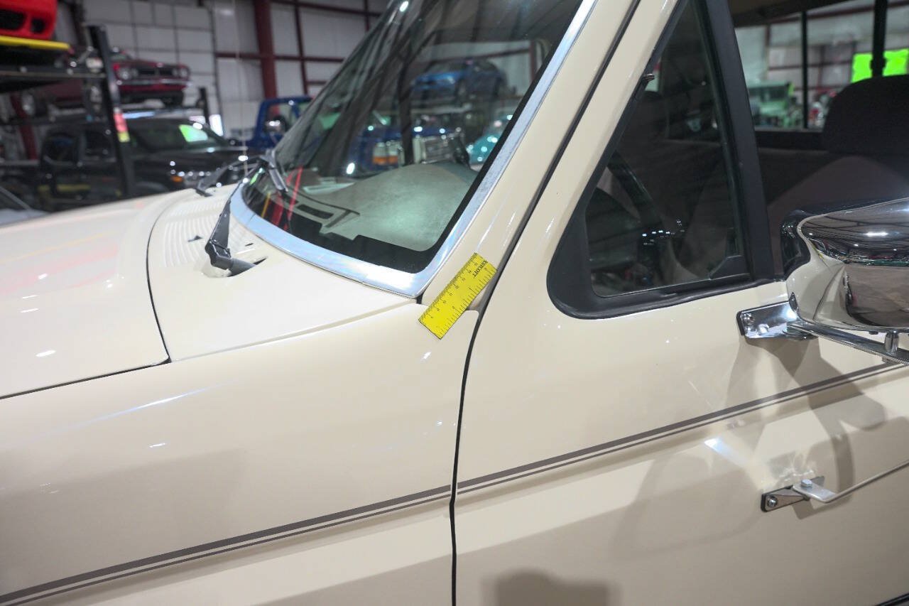 Used 1993 Ford F150 XL AWD/4WD image 22