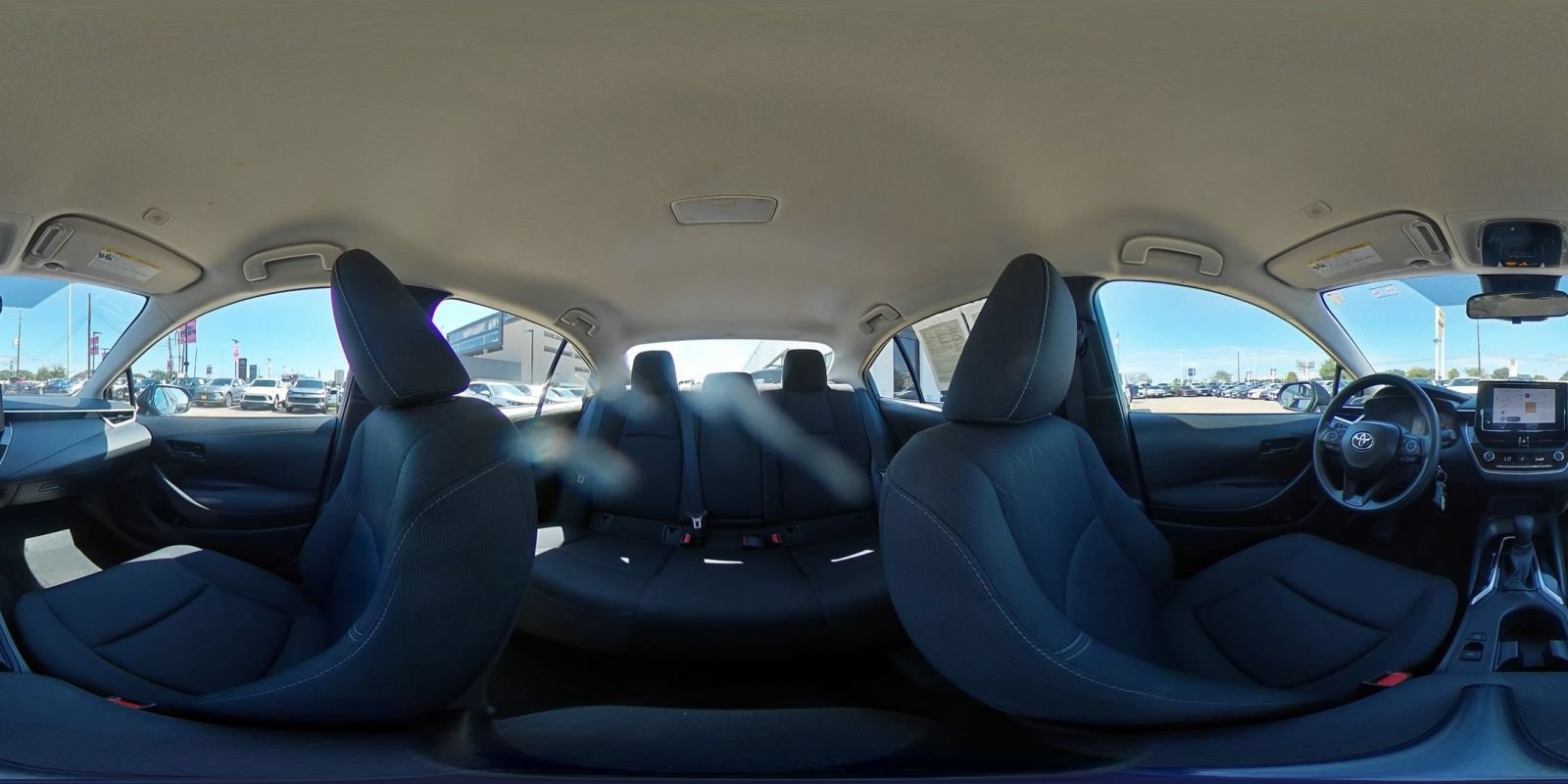 Used 2025 Toyota Corolla LE FWD image 39