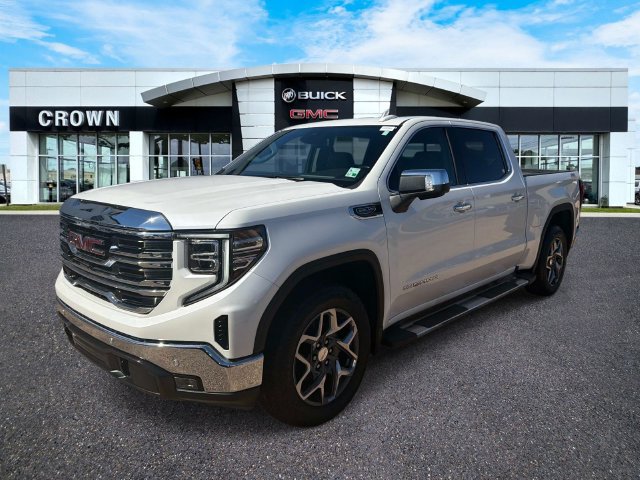 Used 2022 GMC Sierra 1500 SLT w/ SLT Premium Plus Package AWD/4WD image 1