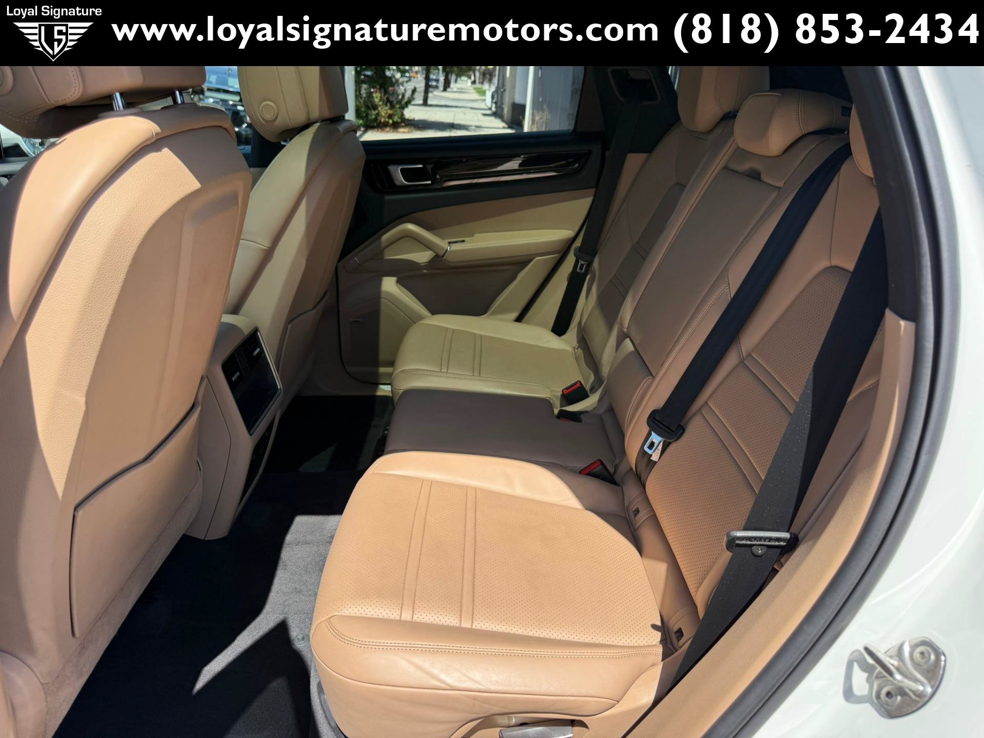 Used 2019 Porsche Cayenne AWD/4WD image 18