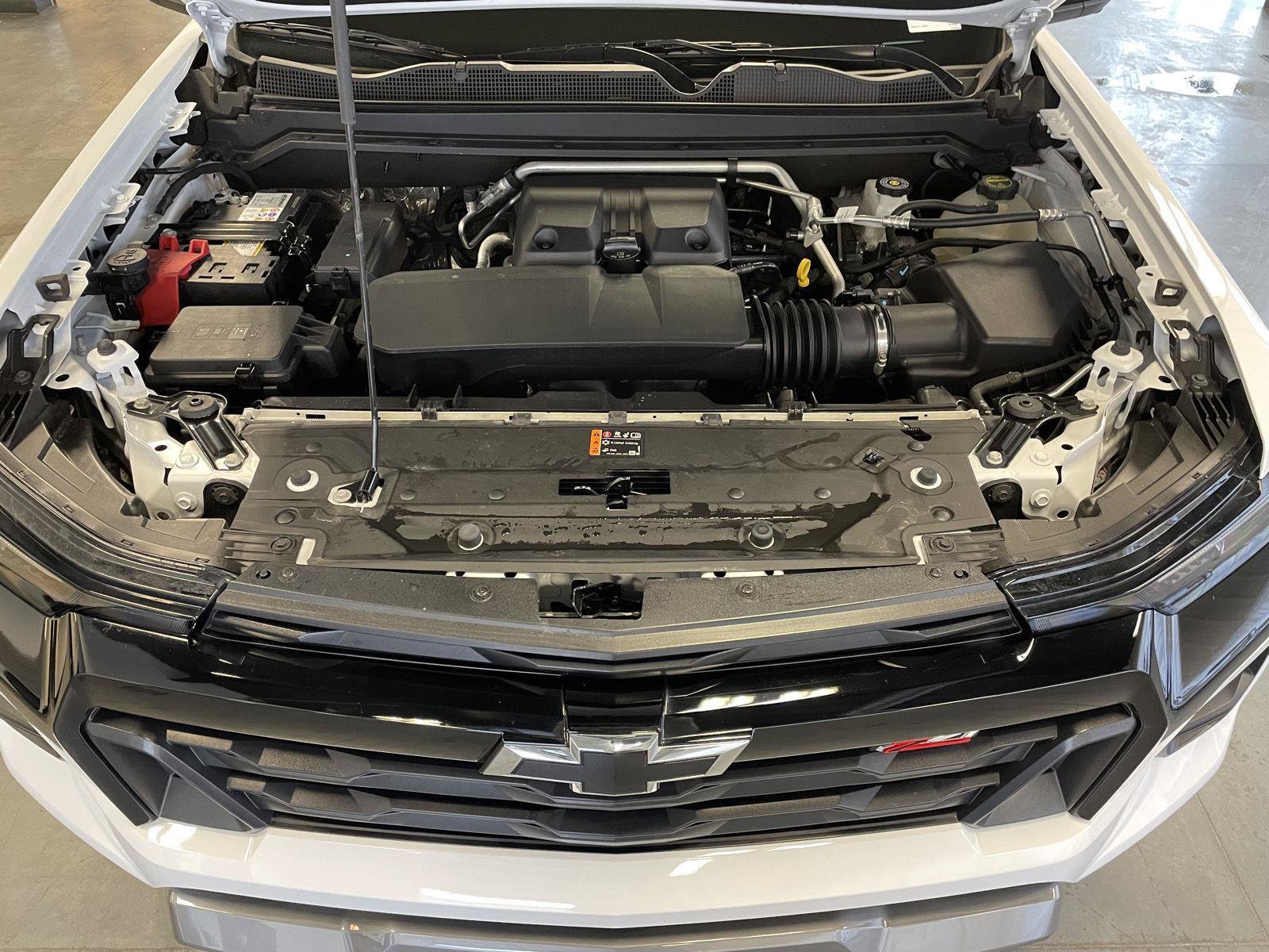 Used 2024 Chevrolet Colorado Z71 w/ Z71 Convenience Package 2 AWD/4WD image 42