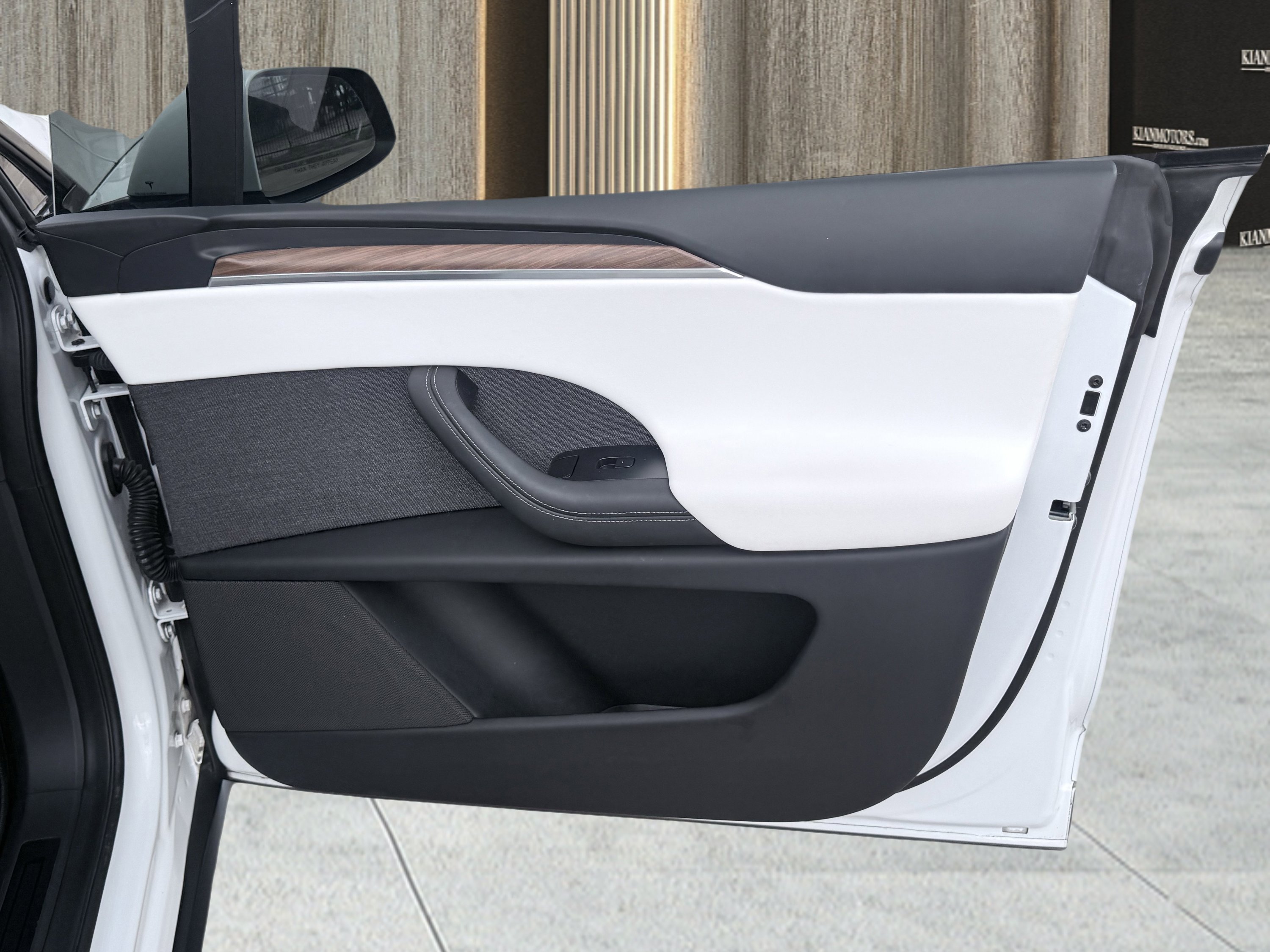 Used 2025 Tesla Model X Long Range image 39