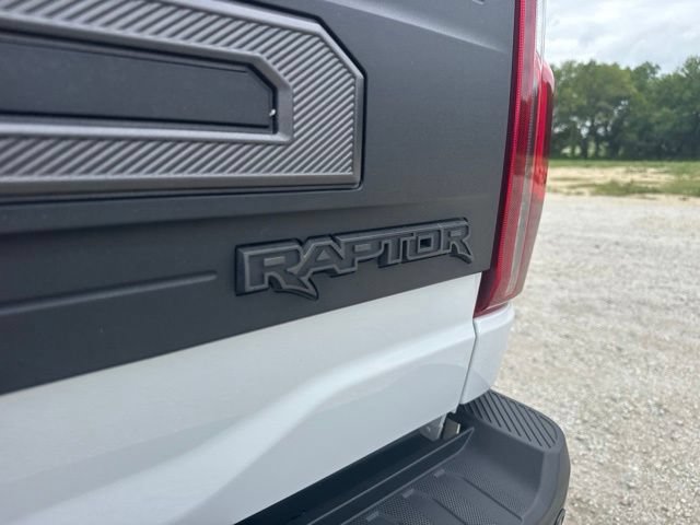 Used 2025 Ford F150 Raptor AWD/4WD image 12
