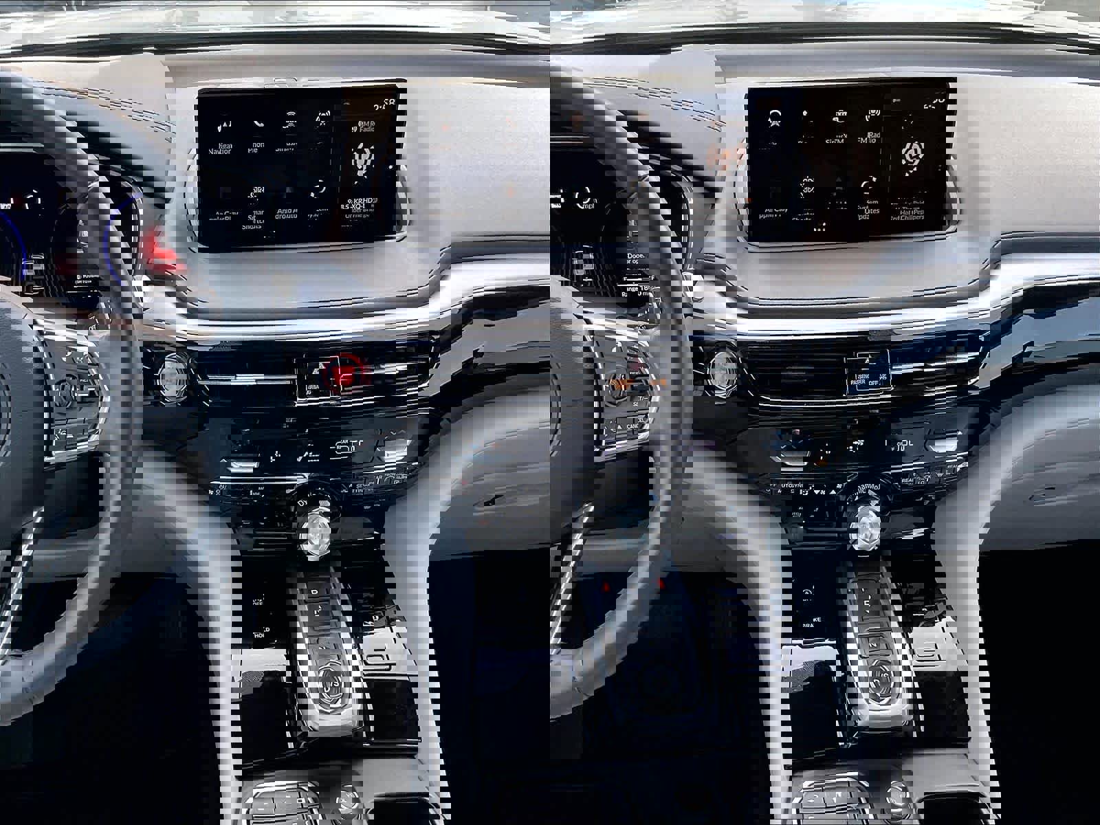 Used 2023 Acura MDX SH-AWD w/ Technology Package image 9