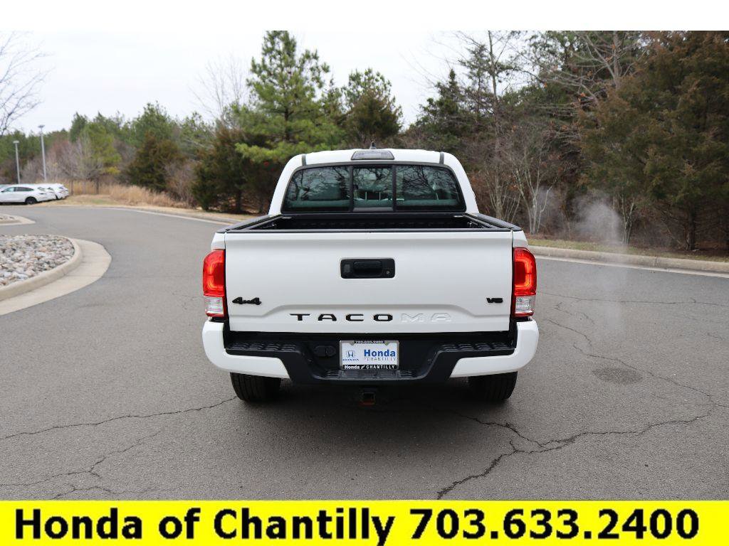 Used 2017 Toyota Tacoma SR image 6