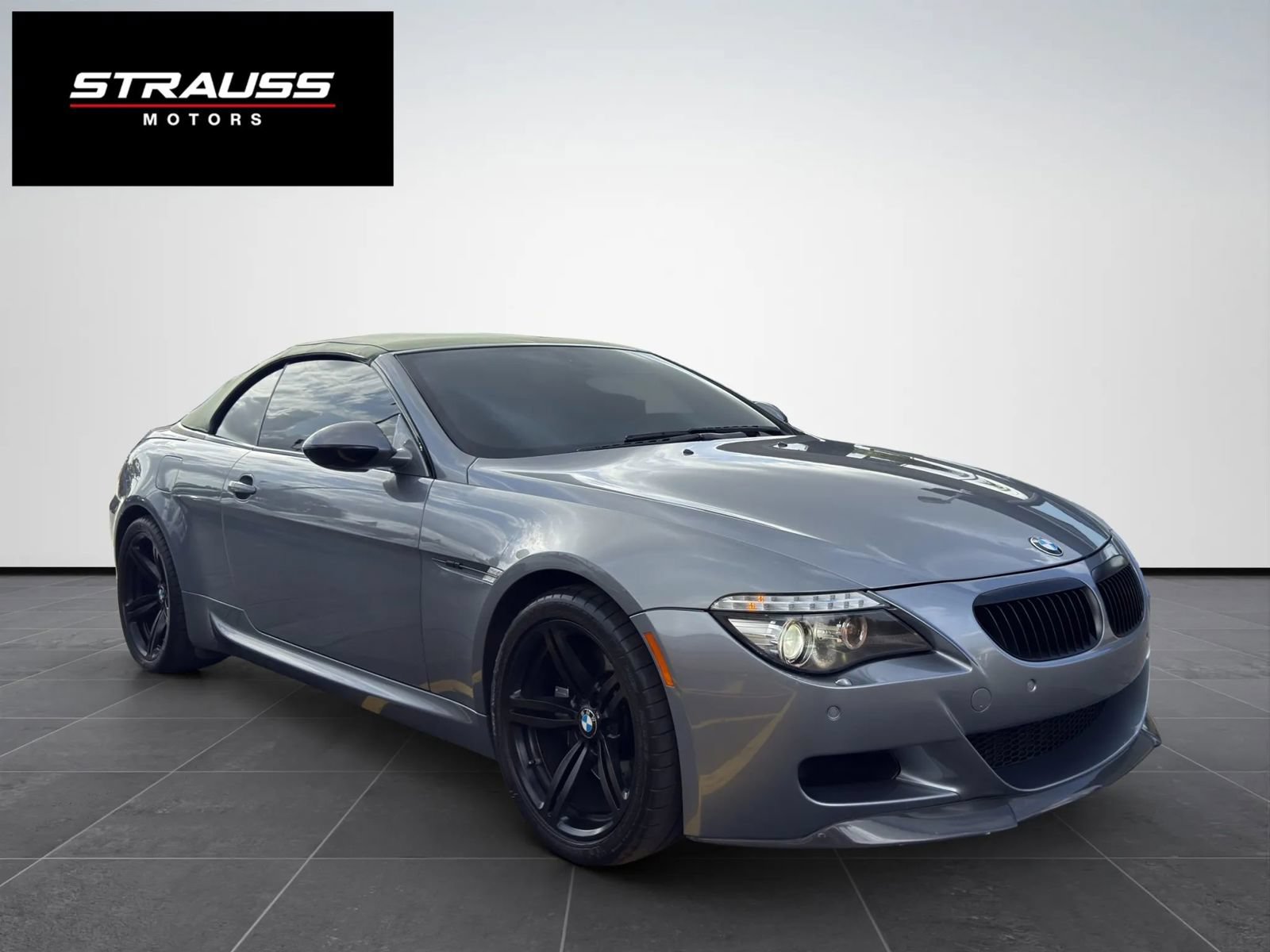 Used 2010 BMW M6 Convertible RWD image 3