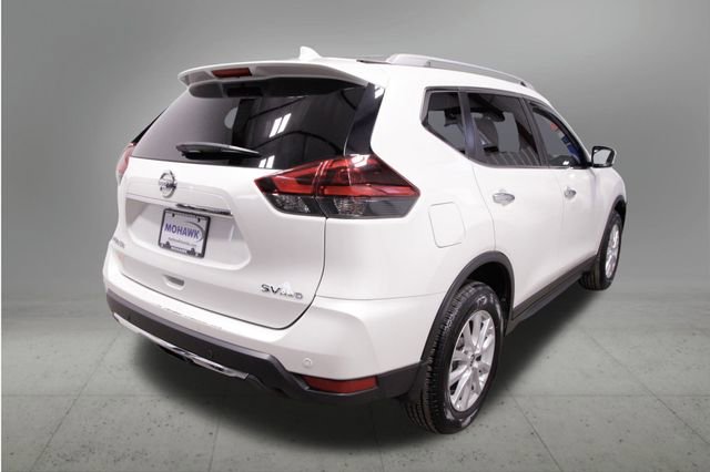 Used 2020 Nissan Rogue SV image 5