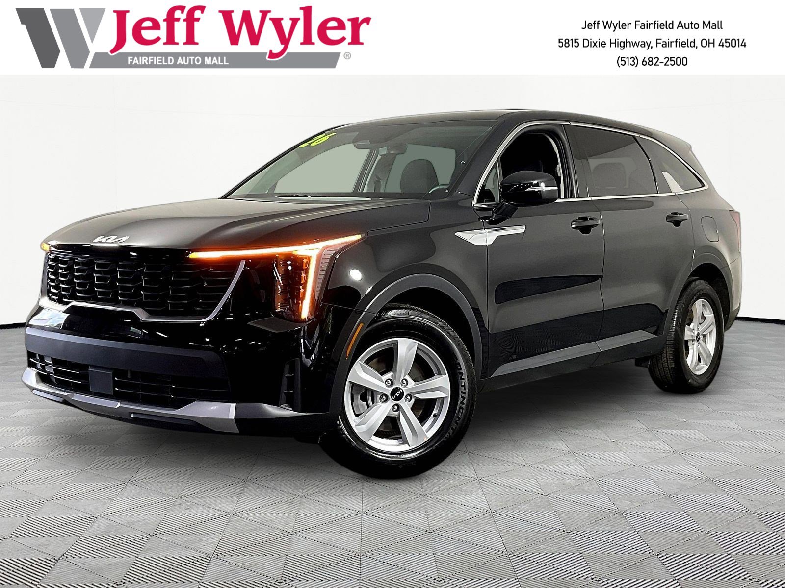 Certified 2026 Kia Sorento LX FWD image 1