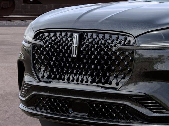 New 2027 Lincoln Aviator Reserve w/ Jet Appearance Package AWD/4WD image 17