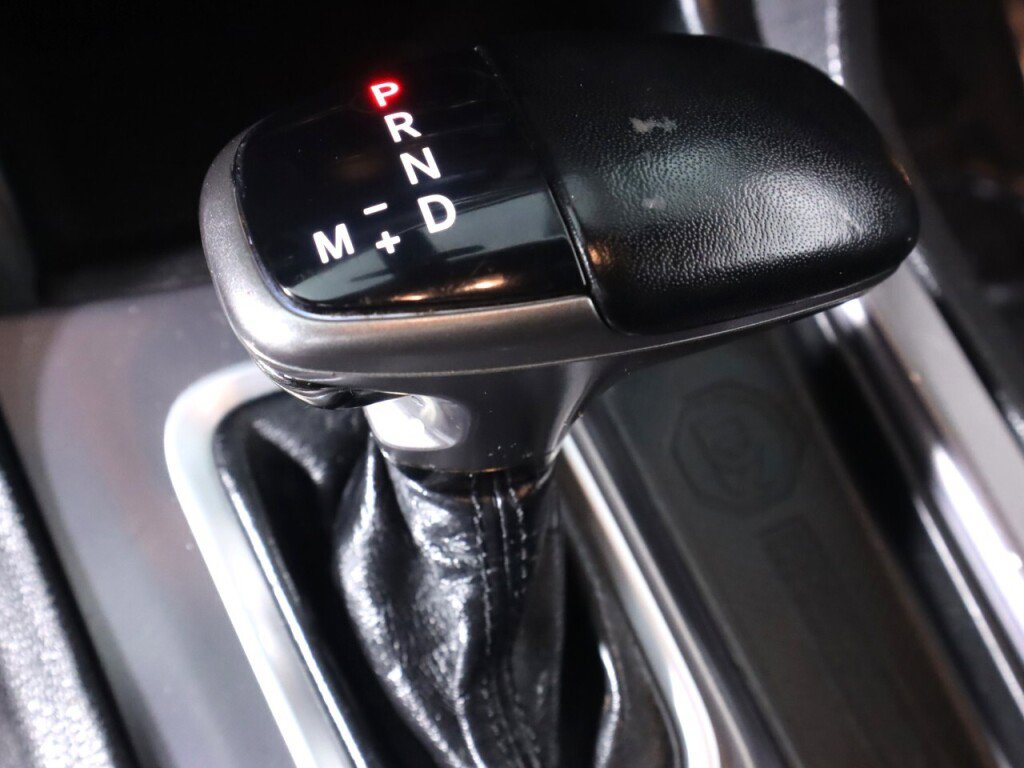 Used 2020 Dodge Charger SXT w/ Leather Interior Group RWD image 25
