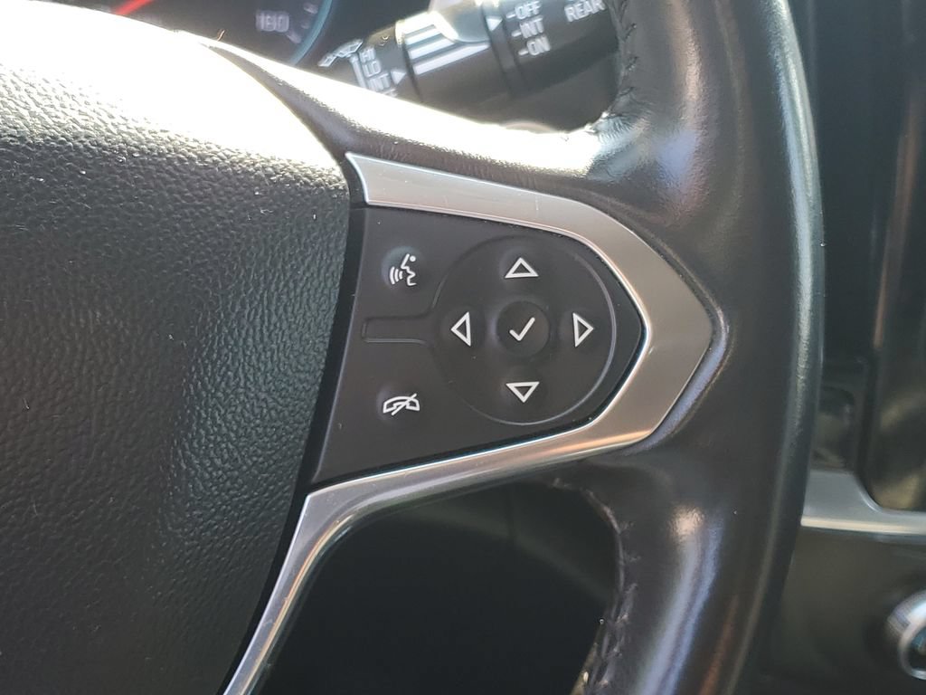 Used 2020 Chevrolet Traverse LT FWD image 13