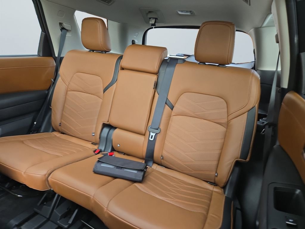 Used 2023 Nissan Pathfinder Platinum w/ Lighting Package (N92) image 13