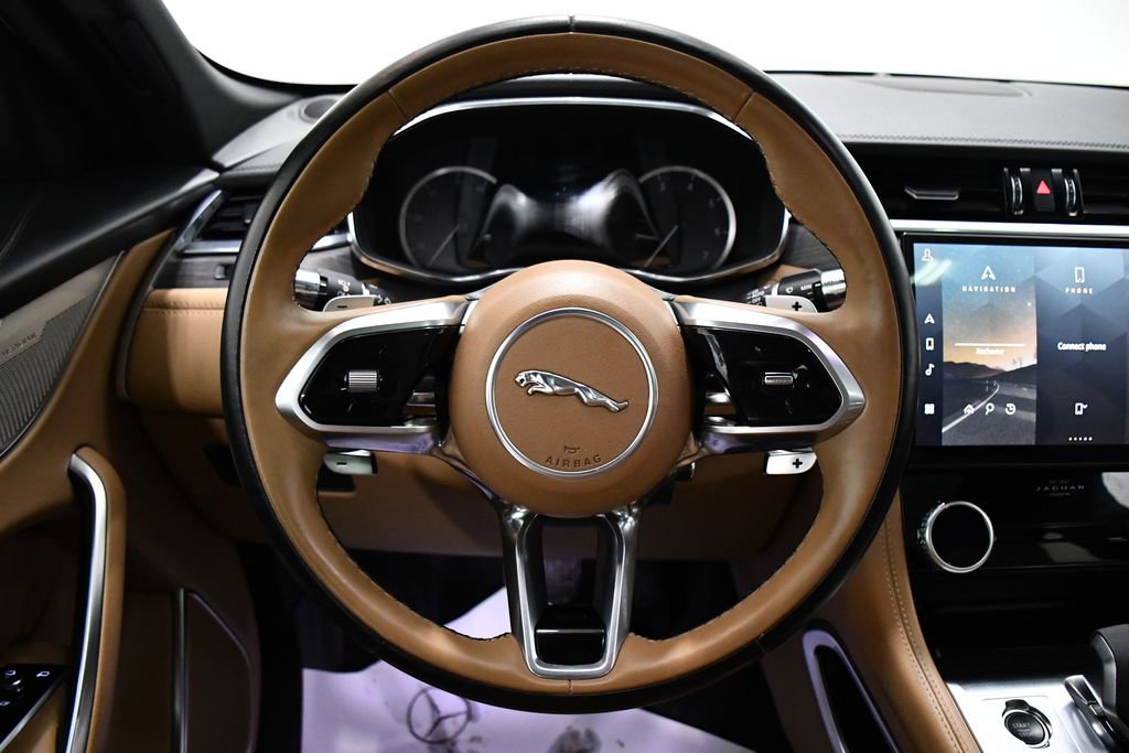 Used 2022 Jaguar F-PACE S image 9