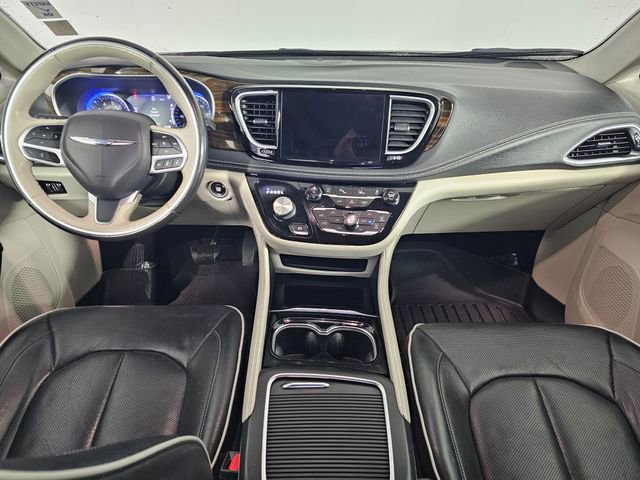 Used 2021 Chrysler Pacifica Limited image 23