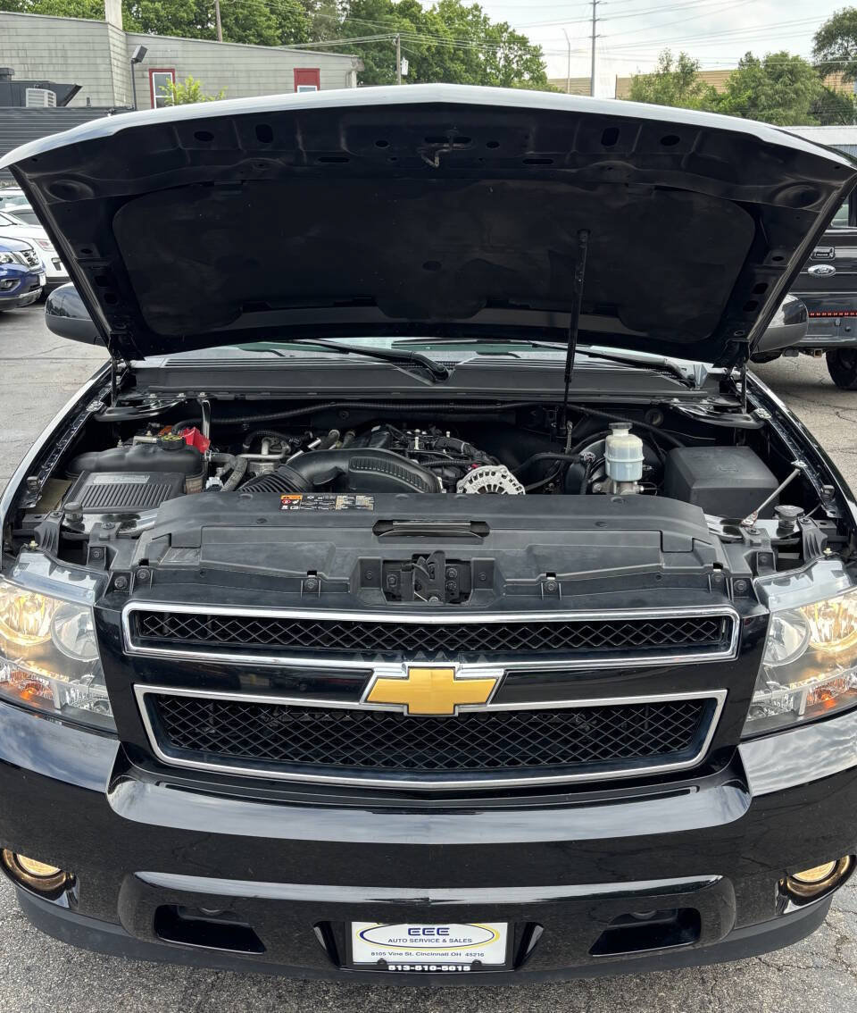 Used 2013 Chevrolet Tahoe LT w/ Luxury Package AWD/4WD image 34