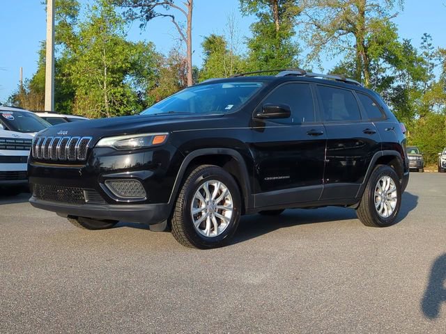 Used 2020 Jeep Cherokee Latitude w/ Cold Weather Group image 2