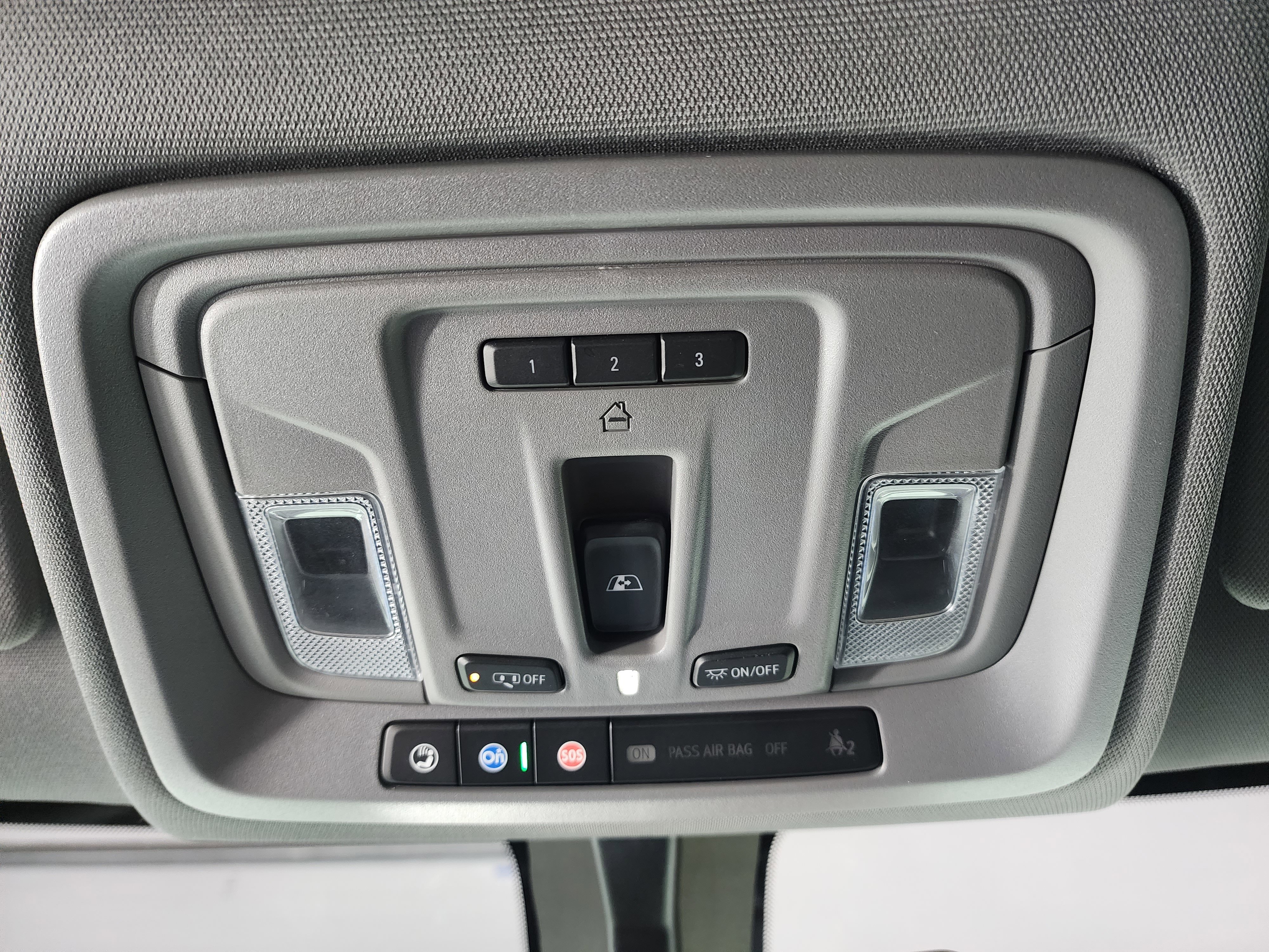 Used 2022 GMC Sierra 2500 SLT w/ SLT Convenience Package image 46