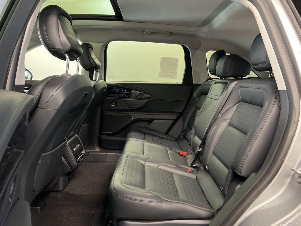 New 2026 Lincoln Nautilus Reserve w/ Jet Appearance Package AWD/4WD image 33