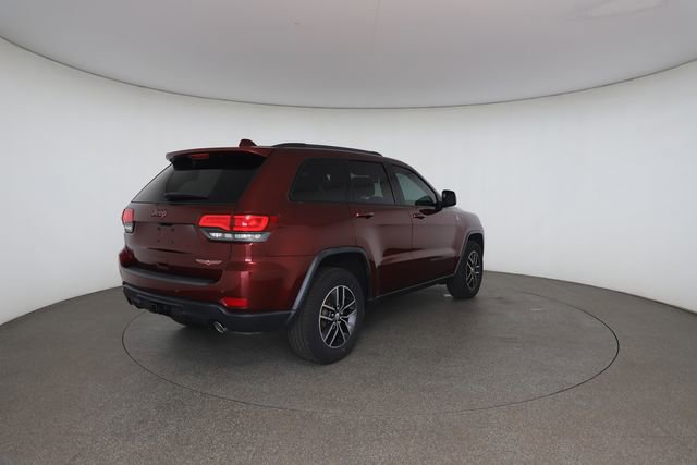 Used 2017 Jeep Grand Cherokee Trailhawk w/ Trailhawk Luxury Group AWD/4WD image 18