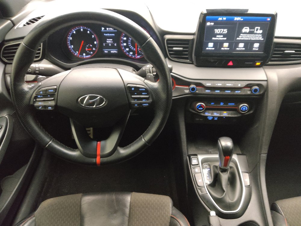 Used 2020 Hyundai Veloster Turbo FWD image 22