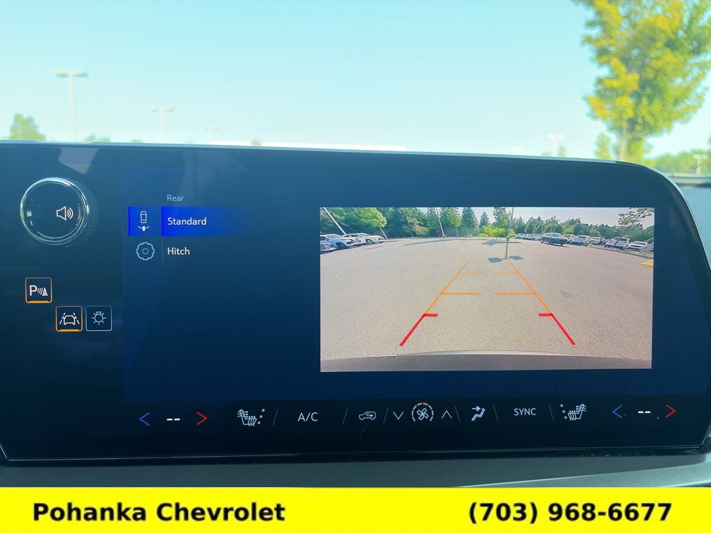 Certified 2026 Chevrolet Traverse LT AWD/4WD image 15
