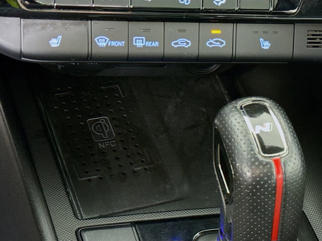 Certified 2022 Hyundai Elantra N Line image 11