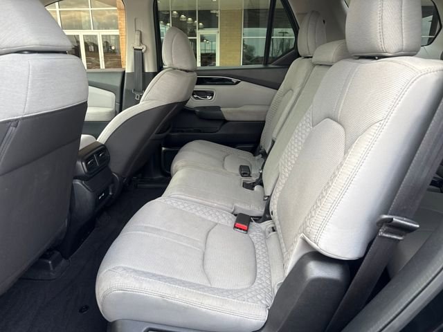 Used 2023 Honda Pilot LX image 19