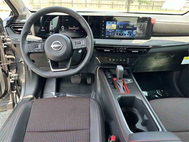 New 2025 Nissan Kicks SR image 17