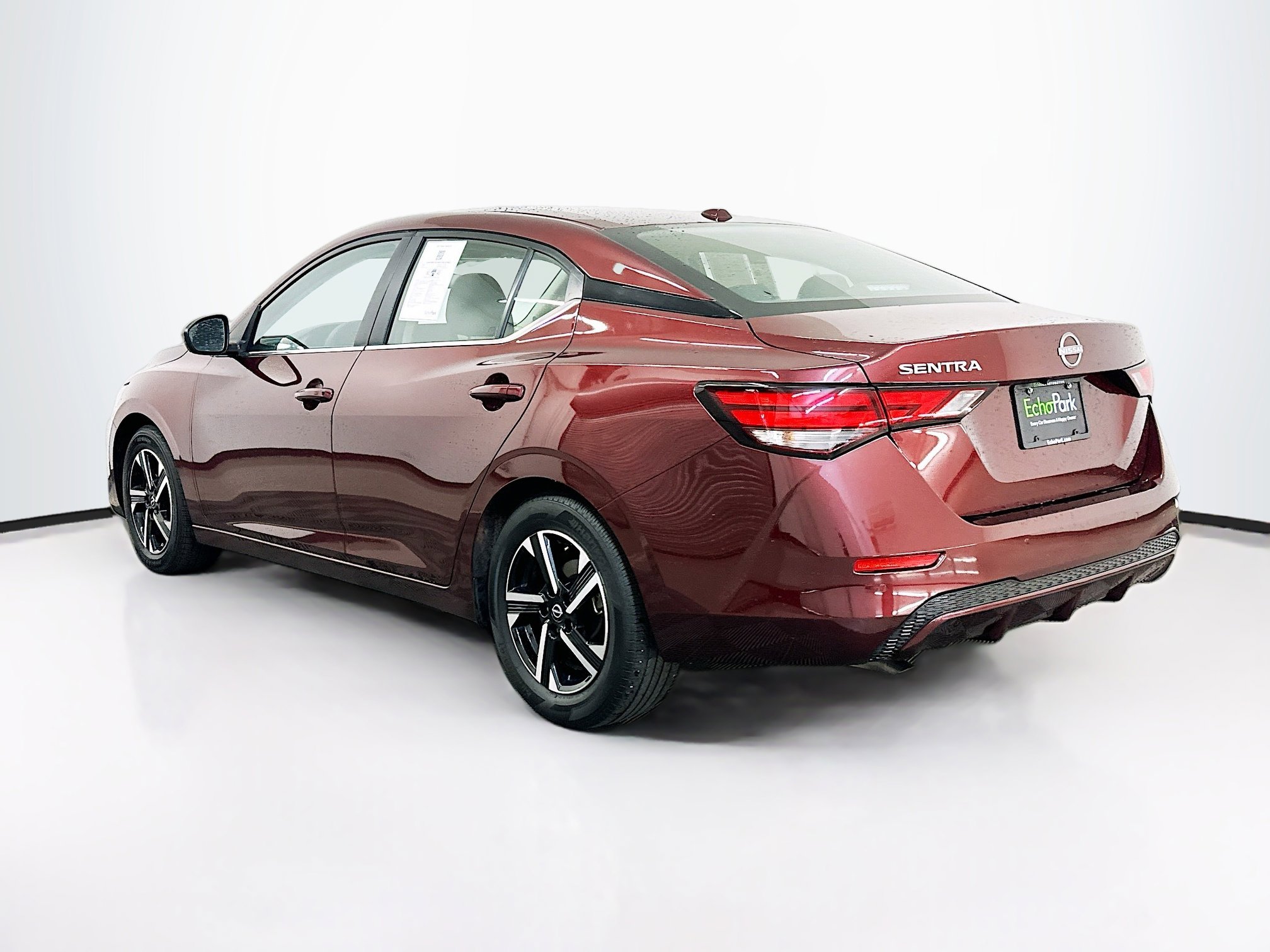 Used 2025 Nissan Sentra SV image 5