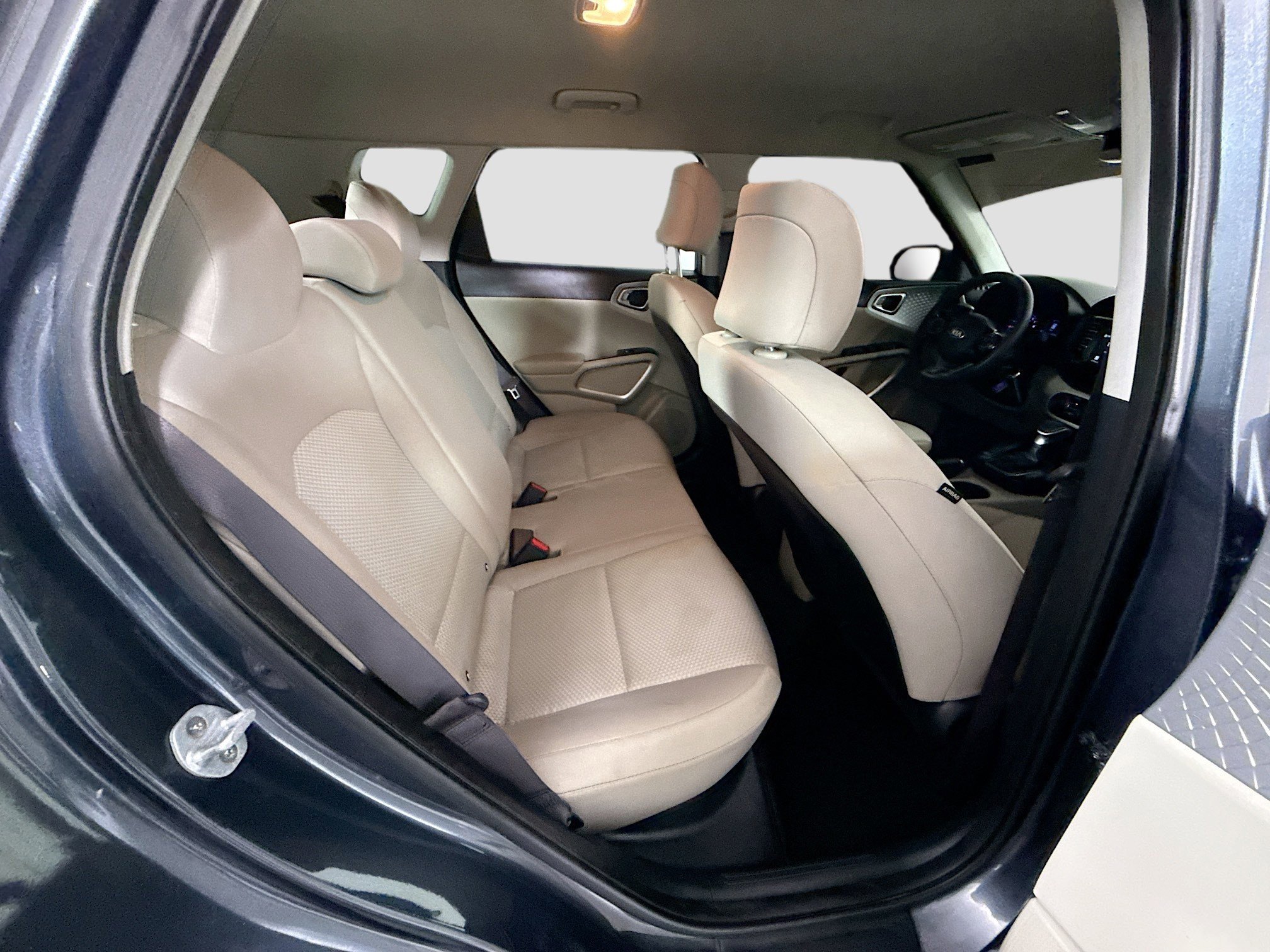 Used 2020 Kia Soul LX image 26