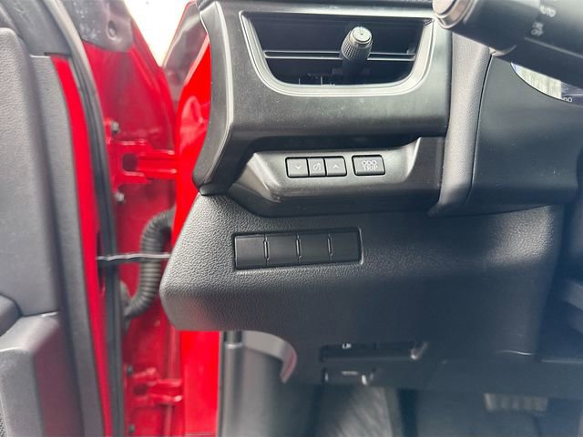 Used 2019 Lexus UX 200 w/ Premium Package image 10