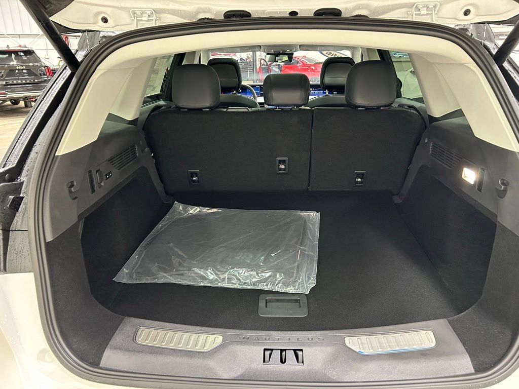 New 2026 Lincoln Nautilus Reserve w/ Jet Appearance Package image 28